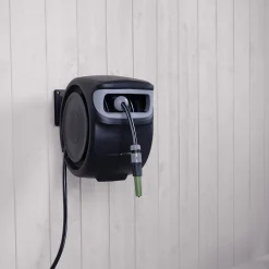 Automatisk slangetrommel til vegg, svingbar, 25 meter