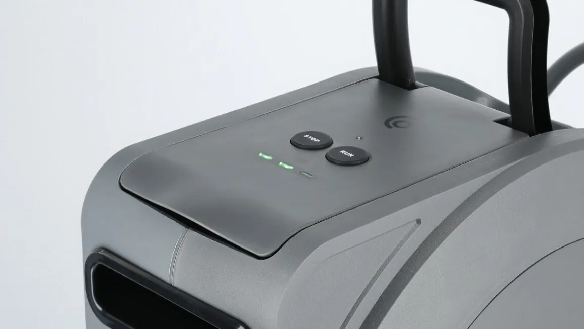 Automatisk slangetrommel med fjernkontroll, for vegg, 30 m