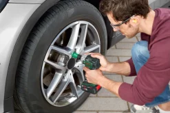 Bosch Universal ImpactDrive muttertrekker 18V-350