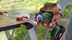 Bosch UniversalCut 18V-65 multisag med NanoBlade
