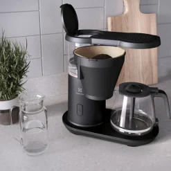 Electrolux Explore 7 kaffetrakter, 9 kopper, svart