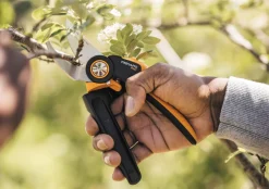Fiskars X-series L P961 hagesaks med sideskjær