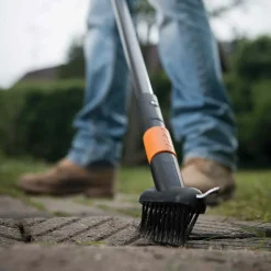 Fiskars OneClick rensekost stålbørste