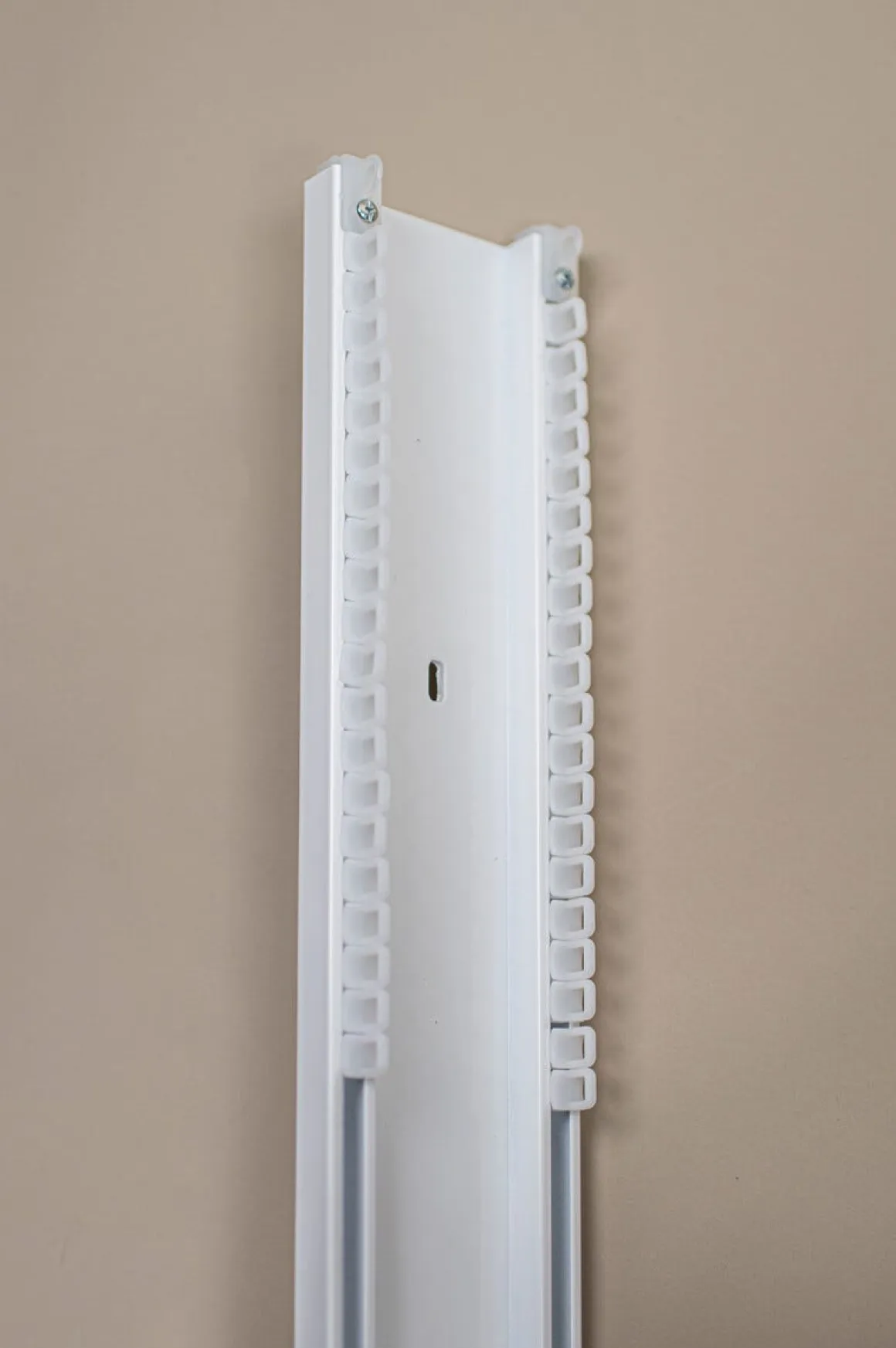 Gardinskinne dobbel, Hasta hotellskinne, 2 meter