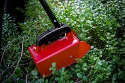 Jonas, bærplukker med teleskopskaft