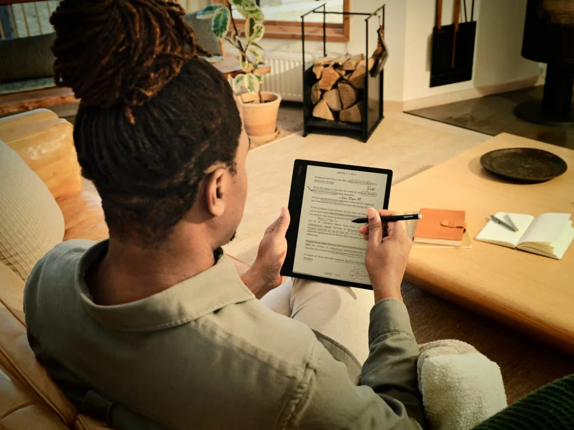 Kobo Elipsa 2E lesebrett med stylus, 10,3 tommer