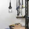 Lampe med ledning IP54, tåler vannsprut, Airam