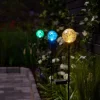 Northlight solcellebelysning kule på spyd RGB og hvitt lys