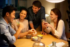 Philips Hue White Ambiance startsett med Hue Bridge, LED-pærer og dimmere