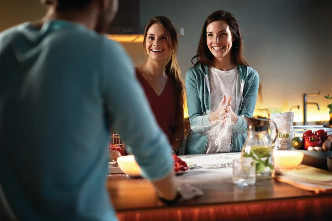 Philips Hue White Ambiance LED-pære E14 mignon 2-pakning