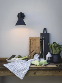 PR Home MiniTripp utelampe med skjerm IP44