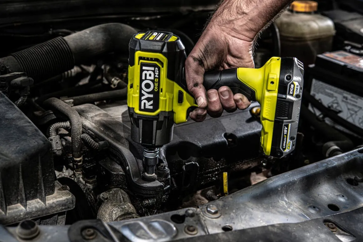 Ryobi One+ HP 18 V muttertrekker RIW18X-0