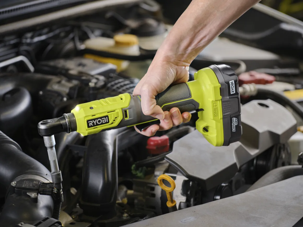 Ryobi skralle ¼" R18RW2-0 One+ 18 V, batteridrevet