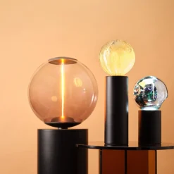 Smokey LED-globepære E27 12 W dimbar magnetisk filament, 28 cm