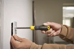 Stanley STHT0–70885 skrutrekker med 34 bits