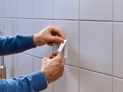 Tesa selvheftende kroker, hvite