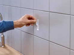 Tesa selvheftende skruer, grå