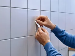 Tesa selvheftende skruer, grå