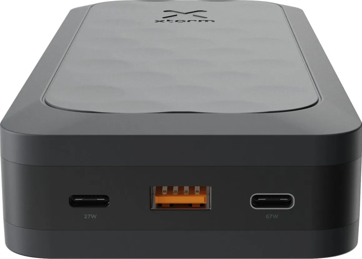 Xtorm Fuel Series 5 kraftig powerbank 27 000 mAh 67 W
